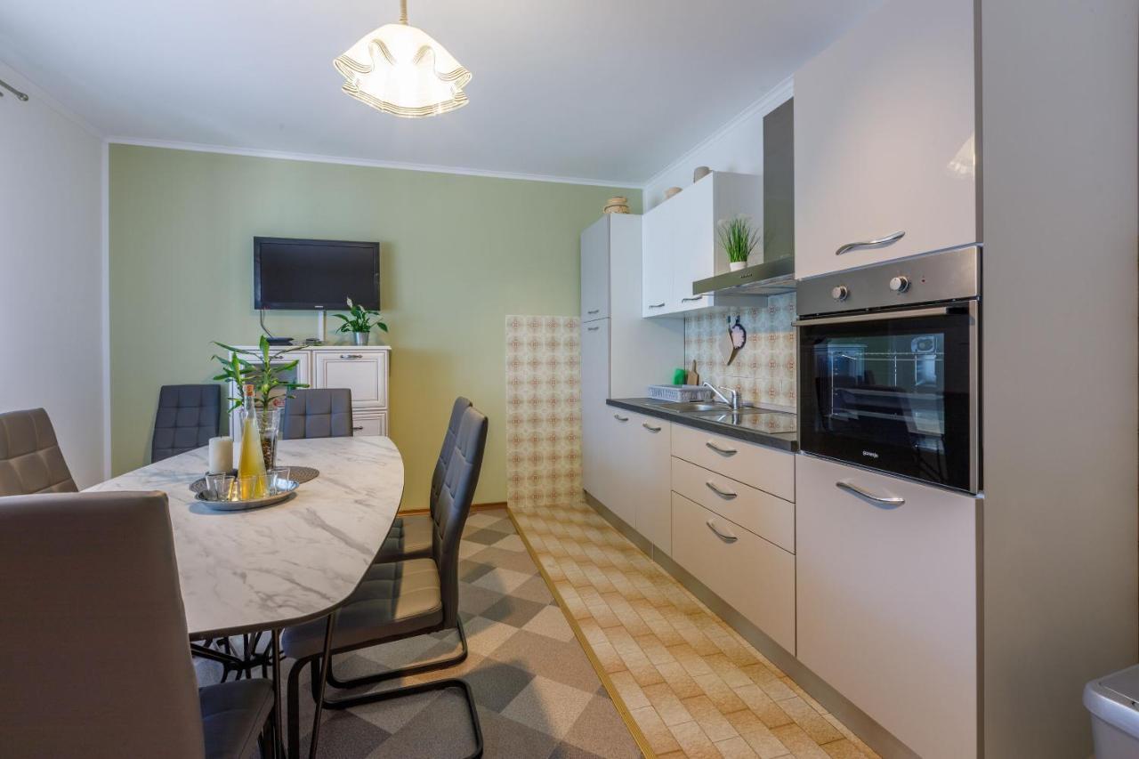 Apartment Leo Nona Нови Винодолски Екстериор снимка