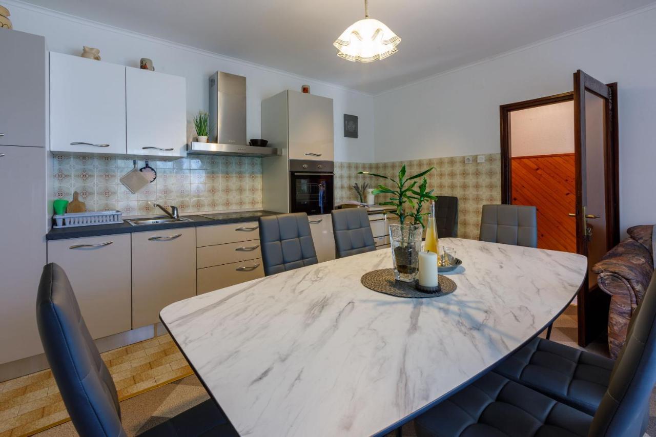 Apartment Leo Nona Нови Винодолски Екстериор снимка